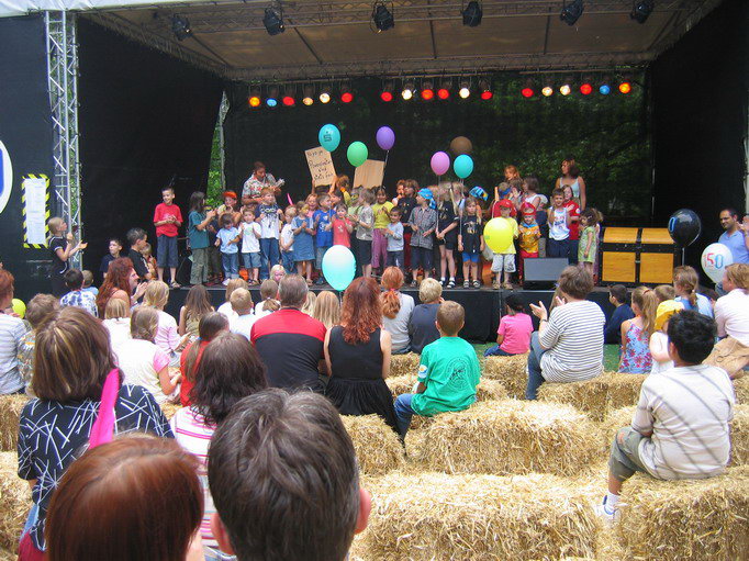 gal/2005/2005 Stadtparkfest Bochum/2005 03.07.Stadtparkfest Bochum Power Piraten 019.jpg